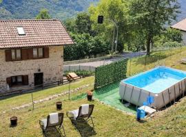 Ca'della Melania, Hotel in Folgaria