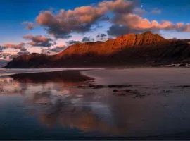 Bungalow Famara Mar - Ocean views - Beach 2 min By Lanzarote Vacation Homes