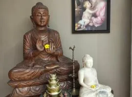 Travel x Living Suites & Cultural Experiences Colombo