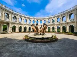 Chevilly Resort & Camp