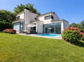 Villa Llanes Piscina Interior y Exterior – Talima