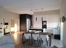 Peaceful and well located with hot tub in Akranes- Íceland