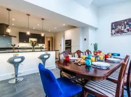 Two Waters 4bed Luxury Business and Retreat