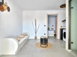 Cozy Hideaway Room with Private Jacuzzi