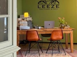 Gästehaus & Café Leeze: Bad Dürkheim şehrinde bir otel