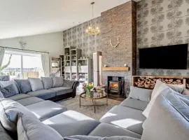 6 Bed in Broxburn oc-94359