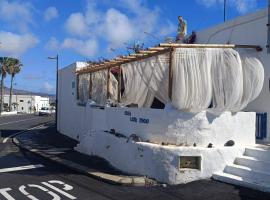 Love story, Hotel in Mala