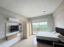 Departamento Monoambiente con piscina y vista en terraza