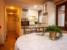 Casa Celia by CARDI SUITES: Panticosa'da bir otel
