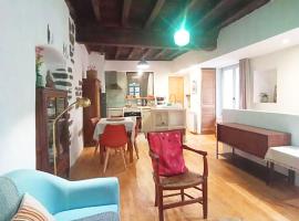 Appartement chaleureux, lumineux et calme, hotel a Sumène