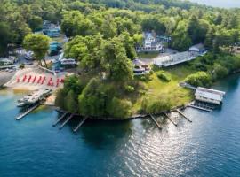 Depe Dene Lakeside Resort, hótel í Lake George