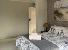 131 Cove Place Cove Rock, hotel u gradu Ist London