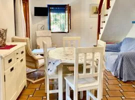 Casita de pescadores con vista al puerto