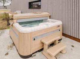 Nature Lake Village – Villa Timberly n°16 – 8 personnes avec jacuzzi