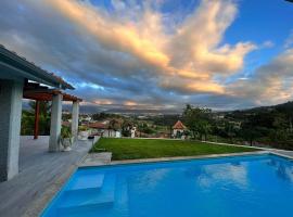 Casa Fregim, hotel Amarantéban