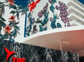 The Unexpected Ibiza Hotel - Ushuaïa Club entrance included, hotel en Playa d'en Bossa