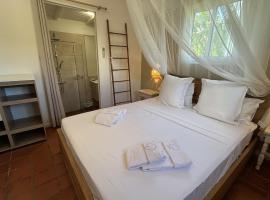 Bungalow créole en pleine campagne, hotel i Lamentin