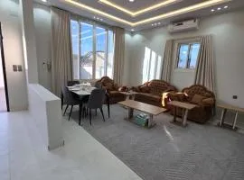 شقة لكvipرقم 2 مدخل خاص وتيراس