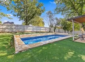XL house close to UNT TWU fast drive to DFW AT&T