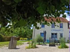 Domaine avec piscine Gîte 2 bungalows - Jusquà 15 pers - 8 chambres