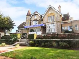 The Caledonian Island Hotel