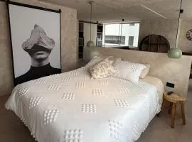 SUITe UIO2