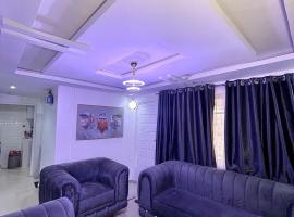 Purple Seven Apartments, hotel in Ajegunle