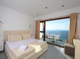Hill Suites