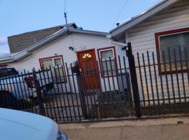 Casa amoblada en Punta arenas, Hotel in Punta Arenas