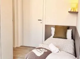 Venice Mestre, New Single Room with Balcony & Bath in 3 bedrooms apartment