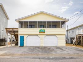 New Listing Walk to Beach Hot Tub & Games, Hotel in Kill Devil Hills