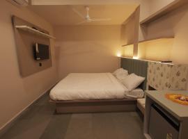 Hotel Best Inn, hotell i Valsad