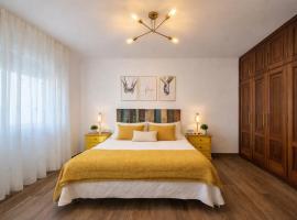 APARTAMENTO ALECRIN Padrón، فندق في بادرون