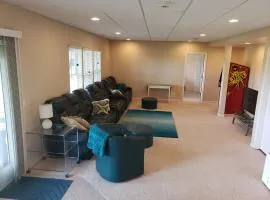 The Valley View 2 Bedroom Suite with Kit and Private Entry