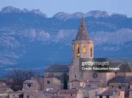 Appartement rénové dans centre village de Mazan