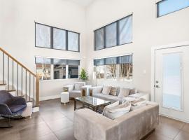 Luxury East Coast Retreat - Outdoor Pool, Hotel in Dieppe