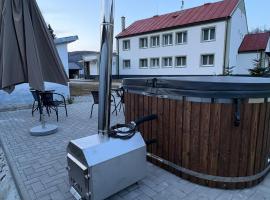 Jedlinka, Hotel in Palota