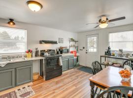 Walk to Restaurants & Markets: Machias Home!, Hotel in Machias