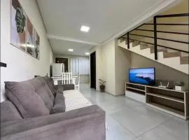 Casa moderna com garagem perto do aeroporto