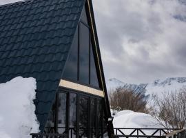 Lumina Cottage, Hotel in Gudauri