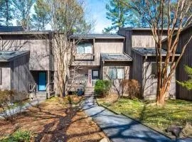 Cozy 3BR Chapel Hill Retreat Near UNC & Downtown