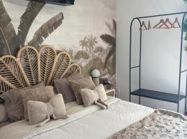 Le Chêne Doré Appartement cosy avec Jacuzzi Privé accès à pieds au galaxie centre touristique, hotell i Amnéville