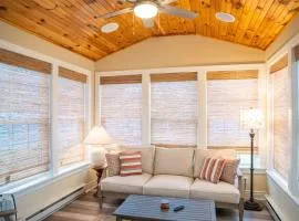 Canalside Cottage 3BR Lake Access Dock Fire Pit