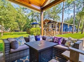 Lake Livingston Retreat, Firepit, Game Room, Hotel in Livingston