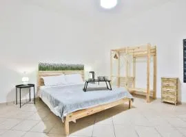 Hospital-ity pochi passi da PinetaGrande e Napoli