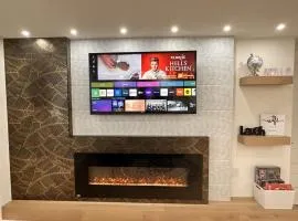 Gorgeous 2BR, King Beds, Private Entrance, Pets