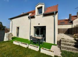 Maison avec jardin pour 6 personnes, хотел в Prenois