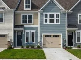 Beach getaway for the family in Bishop's Landing!