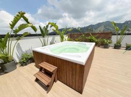 New studio, exceptional location with parking, hotel Santa Rosa de Cabalban