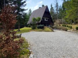 Holiday house pr' ta star lip'، فندق في Rakitna